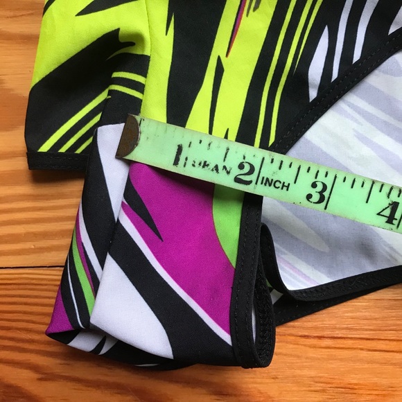Fabletics Multi-Colored Running Shorts, EUC, M - Picture 4 of 12